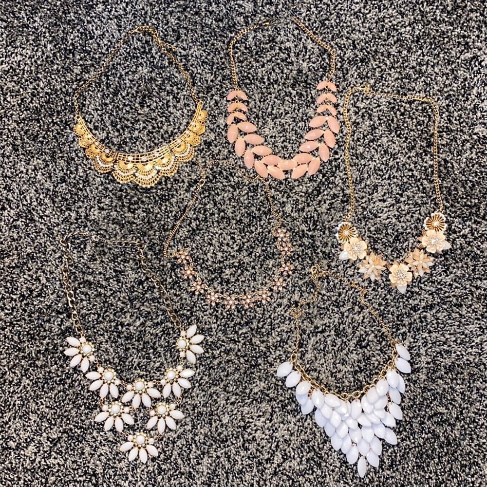 fancy gold necklaces